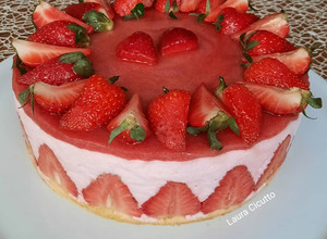 Foto di Torta mousse di fragole