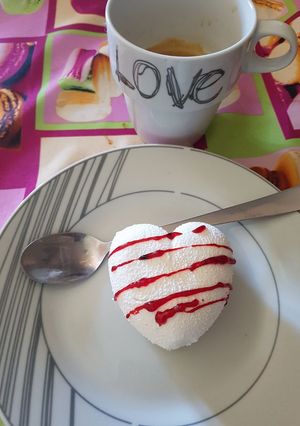 Une photo de Entremet st valentin