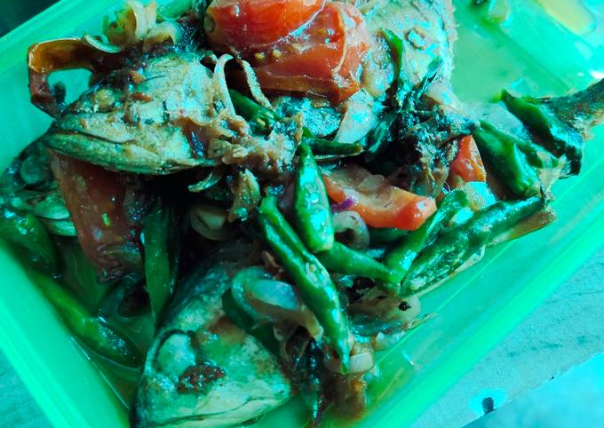 Sambal Cabe Ijo Ikan asin Kembung