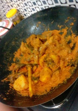 Foto resep Gulai ayam khas rini enak dan simple😊