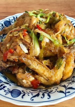 Hình của món Gà chiên sốt mắm.