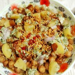 A picture of Street Style Chana chaat.