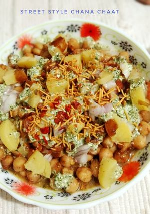 A picture of Street Style Chana chaat.