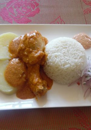 Una foto de Pollo en salsa de Maní | Estilo James Salaz