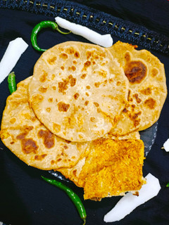 मूली के पराठे (mooli ke parathe recipe in Hindi) रेसिपी मुख्य फोटो
