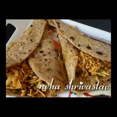 A picture of Daal paratha.