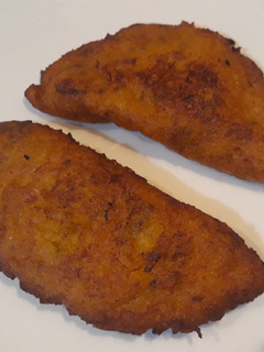 Una foto de Empanadas de plátano maduro con queso