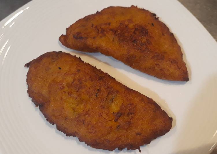 Empanadas de plátano maduro con queso Receta de Mar Molinares Cookpad