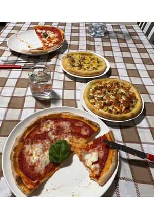 Foto di Pizza sottile 🍕