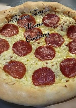 A picture of 🍕Cheese Stuffed Crust Pizza🍕.