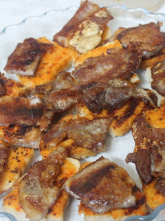 Una foto de Rebanadas de pan con tocino