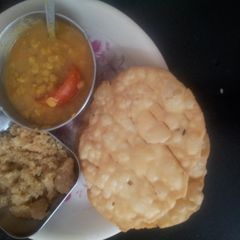 A picture of Daal pakwaan.