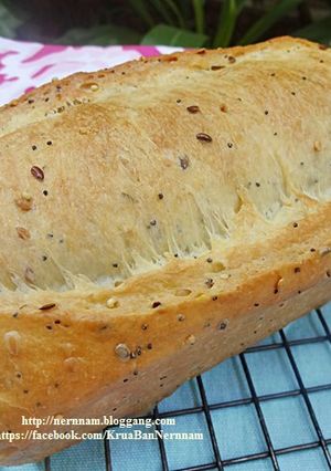 รูปของ ขนมปังธัญพืช (Butter Top Bread)