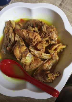 A picture of Super tasty chicken peppersoup.