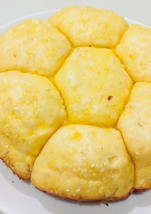 Hình của món Bánh mì ngọt nướng bằng nồi cơm điện.