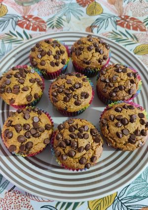 Una foto de Muffins de calabacín con chocolate