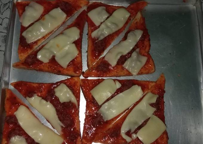Rahasia Bikin Pizza Roti Tawar, Menggugah Selera