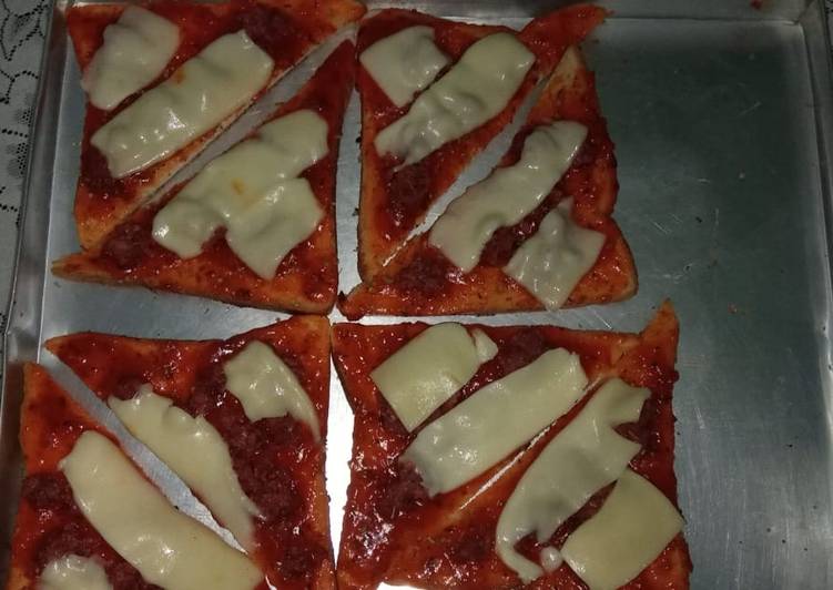 Cara membuat Pizza Roti Tawar yang enak Untuk Jualan