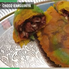 A picture of Choco Rang Gujhiya.
