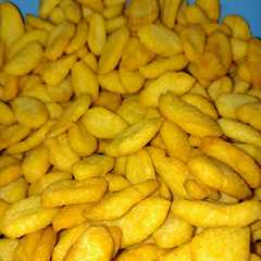 รูปของ Biji ketapang renyah