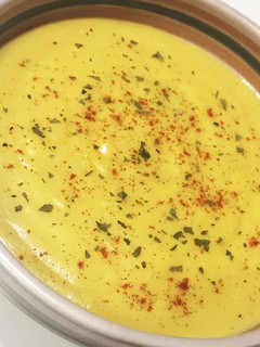 Una foto de Crema de calabaza con curry