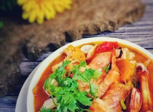 Gambar Tomyam Seafood (Sotong & Udang)