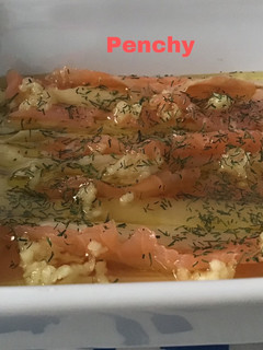 Una foto de Espárragos rellenos de salmón ahumado al aceite de trufa blanca
