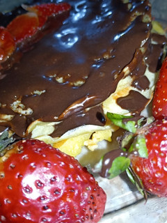 A picture of Pancake strawberry and chocolate ❤️.