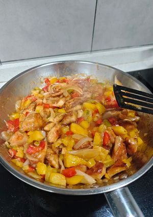 A picture of Sweet and Sour Chicken (meal prep friendly).