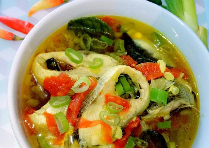 Resep Ikan Bandeng Kuah Kuning, Enak