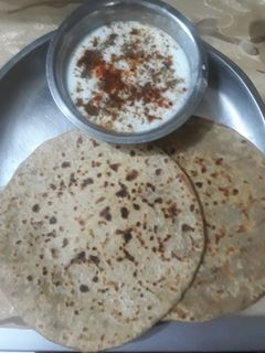 आलू पराठा (aloo ka paratha recipe in Hindi) रेसिपी मुख्य फोटो