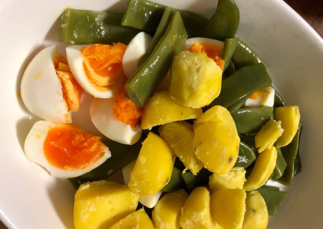 Ensalada de papa, huevo y chauchas