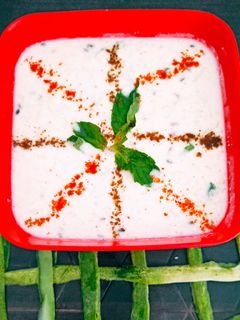 खीरा रायता (Kheera raita recipe in hindi) रेसिपी मुख्य फोटो