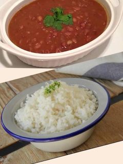 Una foto de Arroz con habichuelas y carne guisada