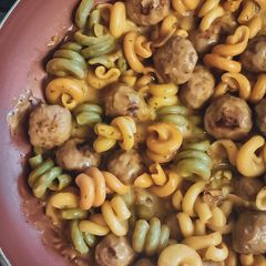 A picture of Easy Creamy Mushroom & Meatball Pasta.