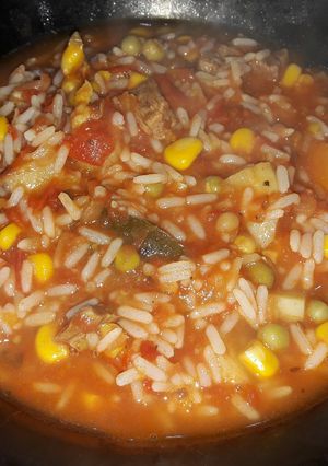 Una foto de Guiso criollo de arroz y carne 🇦🇷