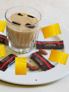 A picture of Chilled Pineapple smoothie.