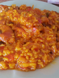 Una foto de Paella de pollo fácil y rica de la Brigada Espartana