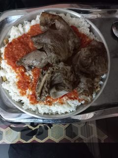 صورة لوصفة فتة باللحمة