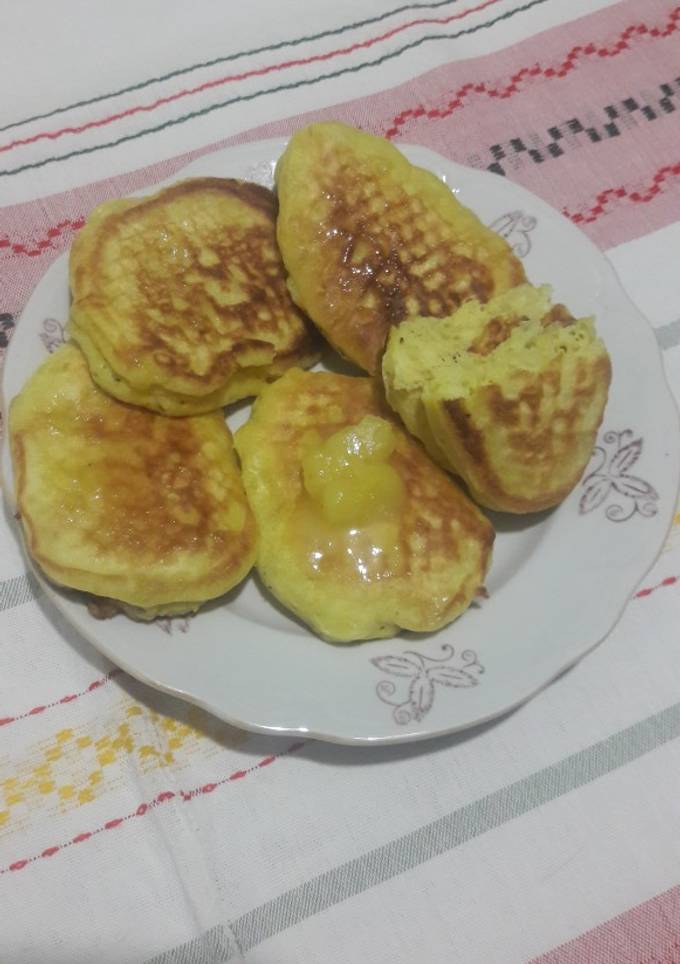 Оладки з яблуками