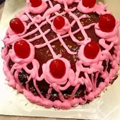 A picture of Eggless chocolate ganache cake.