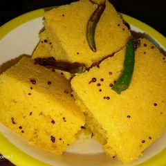 A picture of Dhokla.