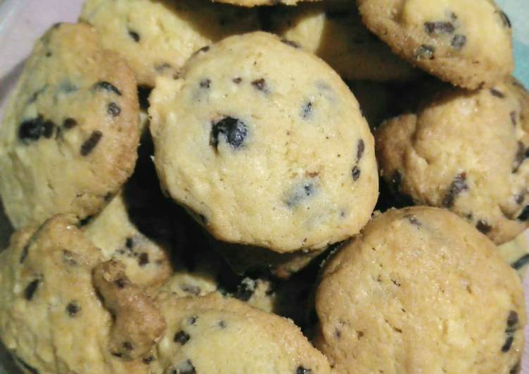 Cara Gampang Membuat Cookies Keju with Chocochips Anti Gagal