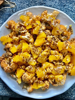 Una foto de Ensalada de Coliflor Asada