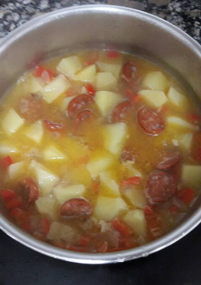 Una foto de Patatas a la riojana