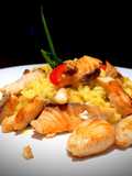 Salmón a la plancha con arroz perfumado con Cúrcuma