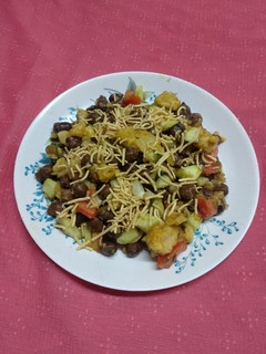 ચણા ચાટ (Chana Chaat Recipe In Gujarati) રેસીપી મુખ્ય ફોટો