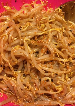 Foto resep Spicy bean sprouts salad