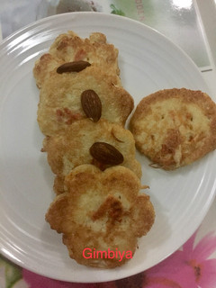 A picture of French Toast.