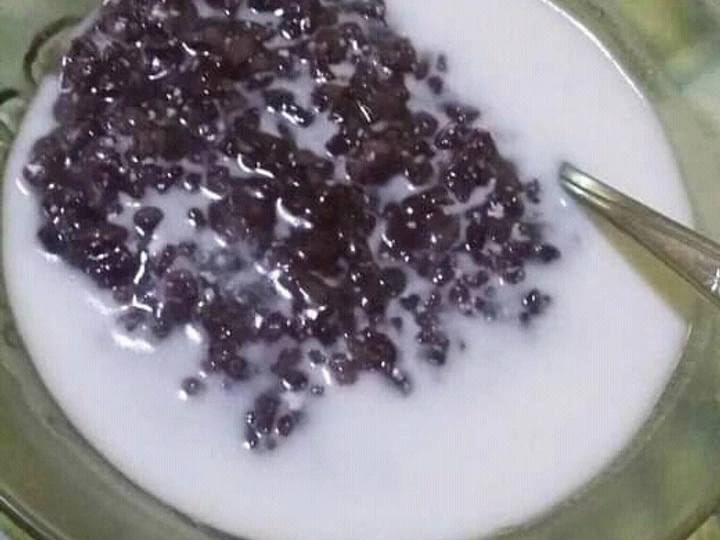 Langkah Mudah untuk Menyiapkan Resep Bubur Ketan Hitam Kental Gurih Versy Q yang Lezat Anti Ribet, Uenak Banget